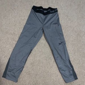 Nike Pro crop leggings